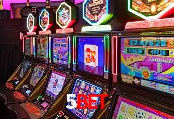 Una escena digital vívida inspirada en casino con 5BET mostrado prominentemente, luces brillantes, fichas, cartas y acentos dorados.